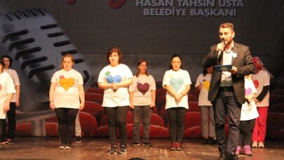 Gaziosmanpaşalı özel öğrenciler gösterileriyle kendilerine hayran bıraktı