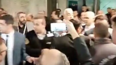 İBB Ulaşım Kongresi’nde taksici ve UBER sürücüleri arasında gerginlik