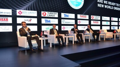 İstanbul Ekonomi Zirvesi 1 milyar dolar iş hacmi hedefiyle başladı