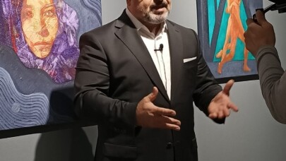 Kadına şiddete ’şarkılı’ tepki