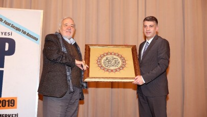 Kitap fuarına İlber Ortaylı akını