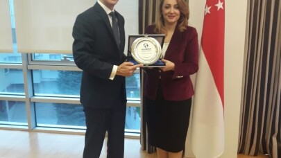 Singapur Büyükelçisi Jonathan Tow’dan, Türk şirketlerine iş birliği çağrısı