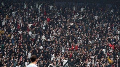 Tribünlerden Sergen’e: “Takımı ayağa kaldır”