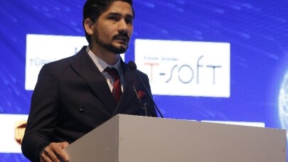 “Türkiye’de faaliyet gösteren e-ihracatçı sayısı 5 bini aştı”