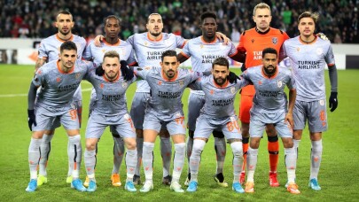 UEFA Avrupa Ligi: B. Mönchengladbach: 1 - Medipol Başakşehir: 1 (İlk yarı)