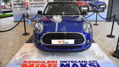 Yeni Yılın Coşkusu “Mini Cooper” Kampanyası İle 41 Burda’da Devam Ediyor
