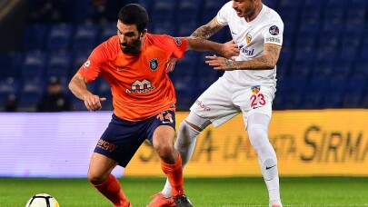 Arda Turan: "Kariyerimde yeni bir sayfa açmak istiyorum"