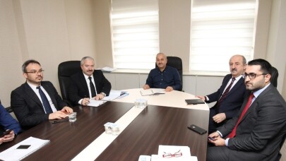 Başkan Büyükgöz, birim müdürlerinden çalışmaları dinledi