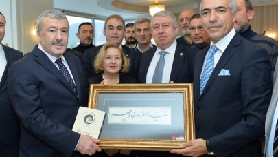 Emekli polis memurundan ‘Aşk-ı Hat’ sergisi