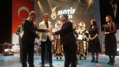 Hasan Basri’nin 25.yılına ödül