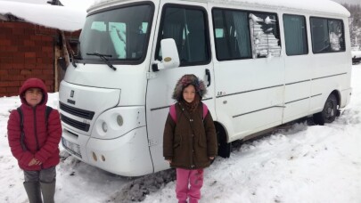 İznik’te taşımalı öğrenciler kar sebebiyle okullarına gidemiyor