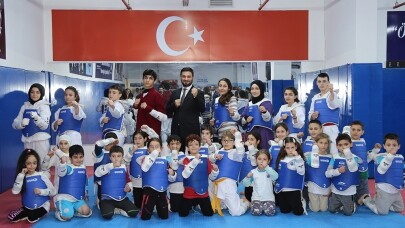 Kağıthane’de geleceğin şampiyonları yetişiyor