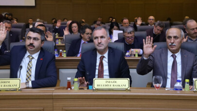 “Yeni Çelikpalas, yıkılmalı”