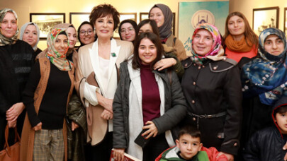 Hülya Koçyiğit Sevenleri İle Buluştu
