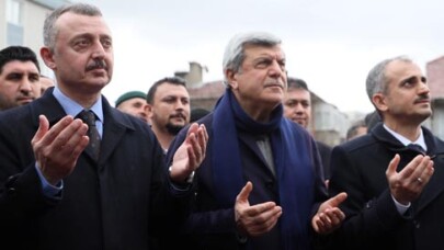 “Camileri bir medeniyet merkezi olarak görmeliyiz”