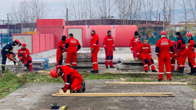 Kocaeli İtfaiye personeline hizmet içi eğitim