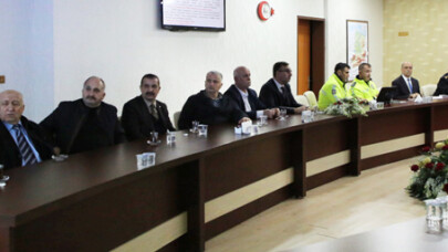 Sakarya'da Otobüs Kazalarının Önlenmesi Konulu İstişare Toplantısı Gerçekleştirildi