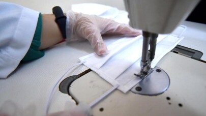 Meslek liseleri bir haftada 500 bin maske üretti