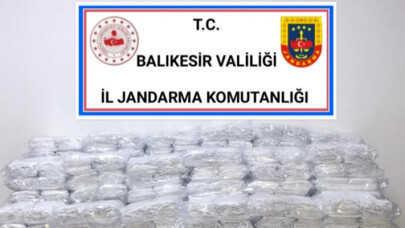 Balıkesir'de 10 bin kaçak maske ele geçirildi