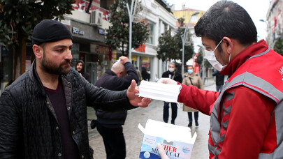 Sakarya'da 100 bin maskenin dağıtımına başlandı