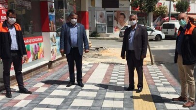 Gemlik Eski Pazar Caddesi’nin çehresi değişiyor