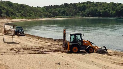 Kandıra plajlarında bakım ve temizlik yapılıyor