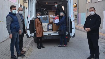 İzmir’e 100 koli yardım yola çıktı