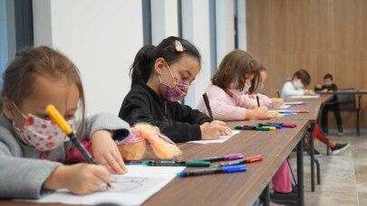 Sanat ve Eğlence atölyelerinde gönüllerince zaman geçirdiler