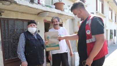 Sakarya Büyükşehir Belediyesi yaklaşık 8 milyon maske dağıttı