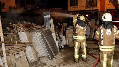 Sancaktepe'de iş yeri yangını