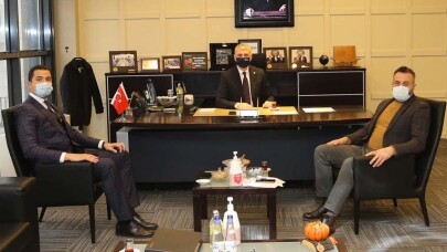 Hizmet Sektörü Çözüm Bekliyor