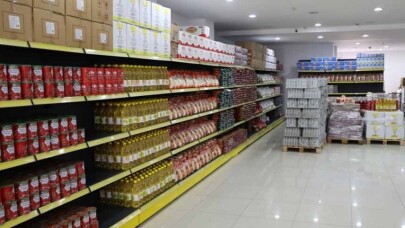 Gıda Bankası üzerinden yüzlerce vatandaşa yardım eli uzatılıyor