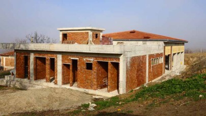 Çayırlı Mahalle Konağı inşaatında çalışmalar hızlandı