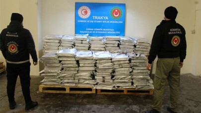 Kapıkule Gümrük Kapısında 230 kilogram uyuşturucu madde ele geçirildi