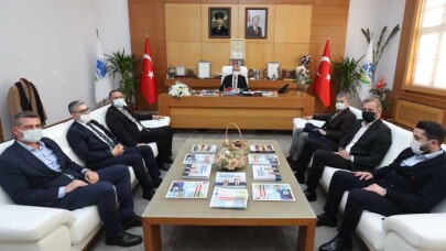 'İş insanlarımızın destekçisiyiz'