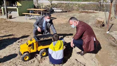 Başkan Büyükakın, Ahmet’in parkına konuk oldu
