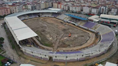 Gebze Stadı’nda zemin hafriyatı kaldırılıyor