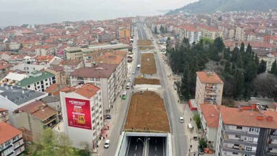 Karamürsel köprülü kavşağında çevre düzenlemesi