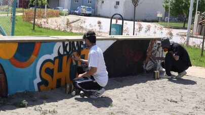 Nilüfer’de parklar graffiti ile renkleniyor