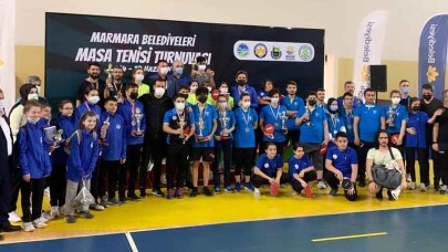 Masa tenisi turnuvasında kazanan Sakaryalı sporcular oldu