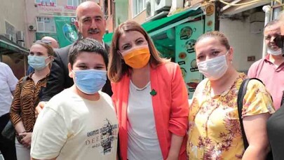 Hürriyet, Çarşı Esnafıyla Bayramlaştı