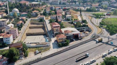 Dilovası katlı otoparkta hafriyat kazısı bitti sıra temel atımında