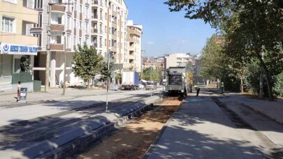 Gebze’deki önemli caddede şimdi üstyapı çalışması yapılıyor
