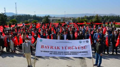 BAÜN’de, 29 Ekim Cumhuriyet Bayramı Kapsamında Bayrak Yürüyüşü Düzenlendi