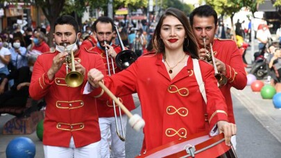 Kadıköy Cumhuriyet Bayramını Coşkuyla Karşılıyor