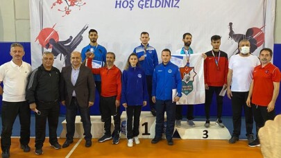 Kağıtsporlu karateciler Türkiye Şampiyonasından başarı ile döndü