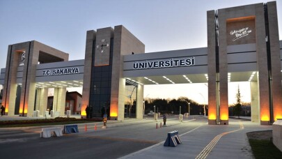 Sakarya Üniversitesi’nde sınavlar ertelendi