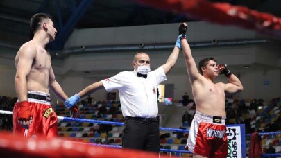 Kick Boks’ta büyük heyecan devam ediyor