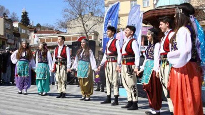 Nevruz Bayramı Bursa'da coşkuyla kutlandı