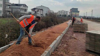 Kartepe'ye bin metrelik kaldırım çalışmasına başlandı